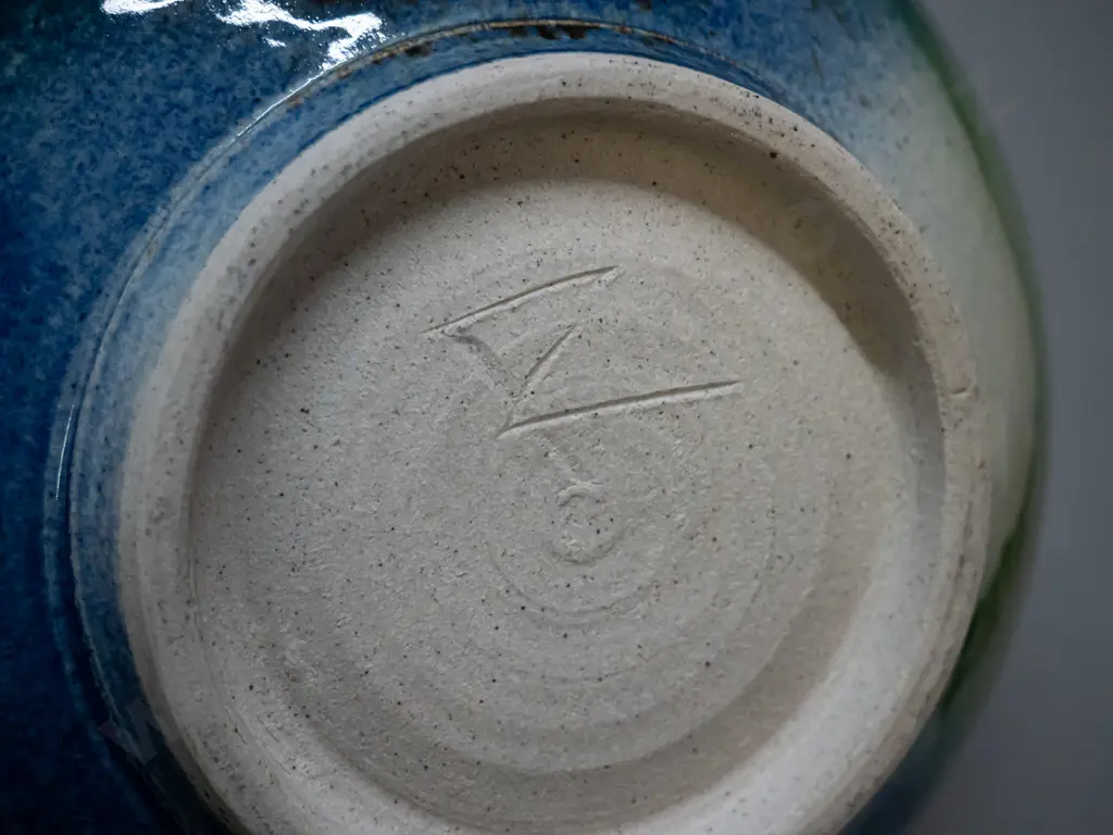 2 New Zealand pottery bowls in multi colour glaze - unknown maker's mark to bottoms. Taller bowl H100 D260 Image 1++