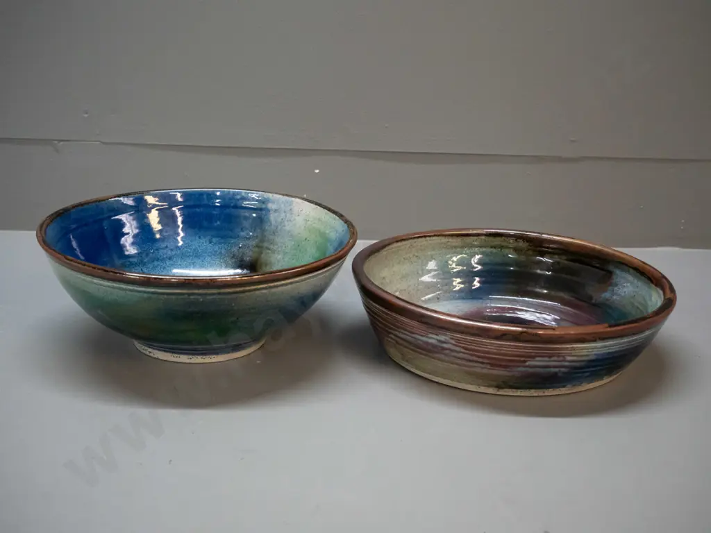 2 New Zealand pottery bowls in multi colour glaze - unknown maker's mark to bottoms. Taller bowl H100 D260 Image 1++