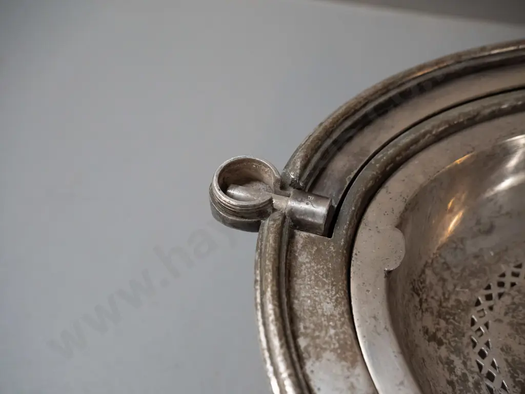 silver plated serving / warming dish with rotating dome cover with 1912 presentation engraving - some loss of plating, Image 1++
