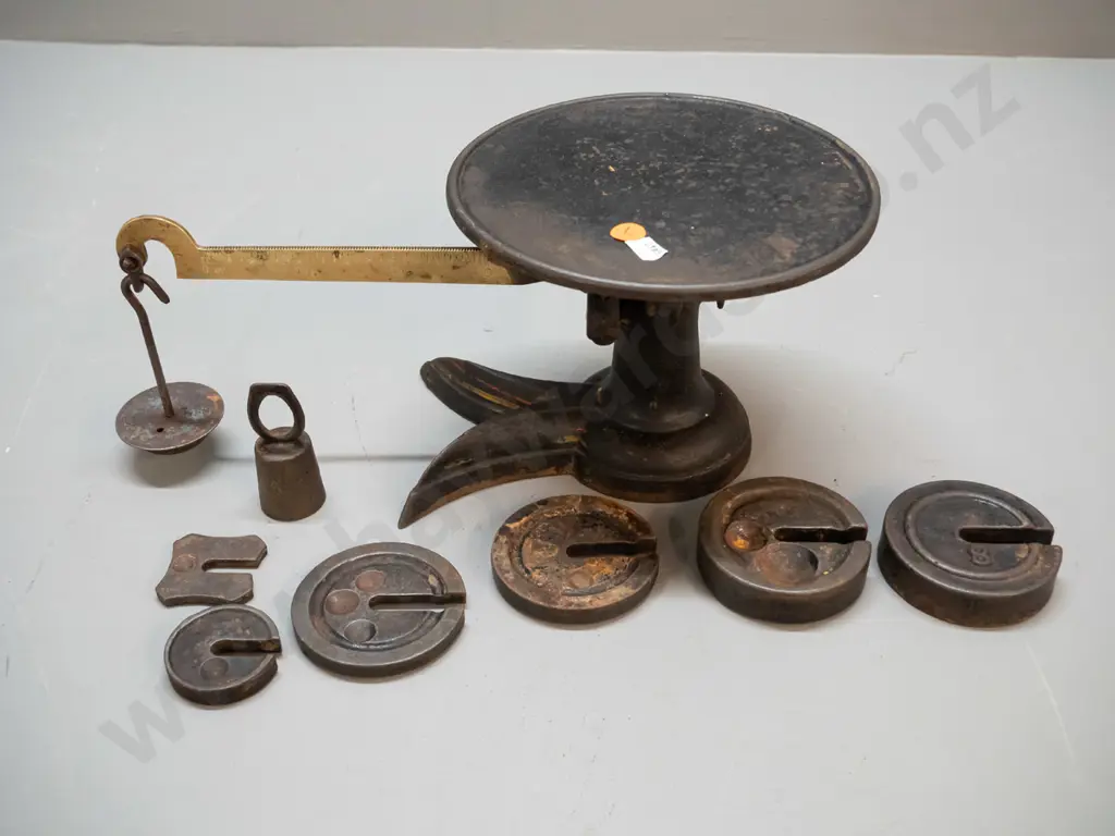 antique cast iron crow-foot style balance scales with brass arm and assorted weights - only markings are "F&S" Image 1++