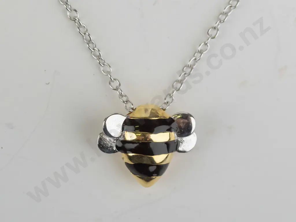 silver bug necklace chain stamped 925 Image 1++