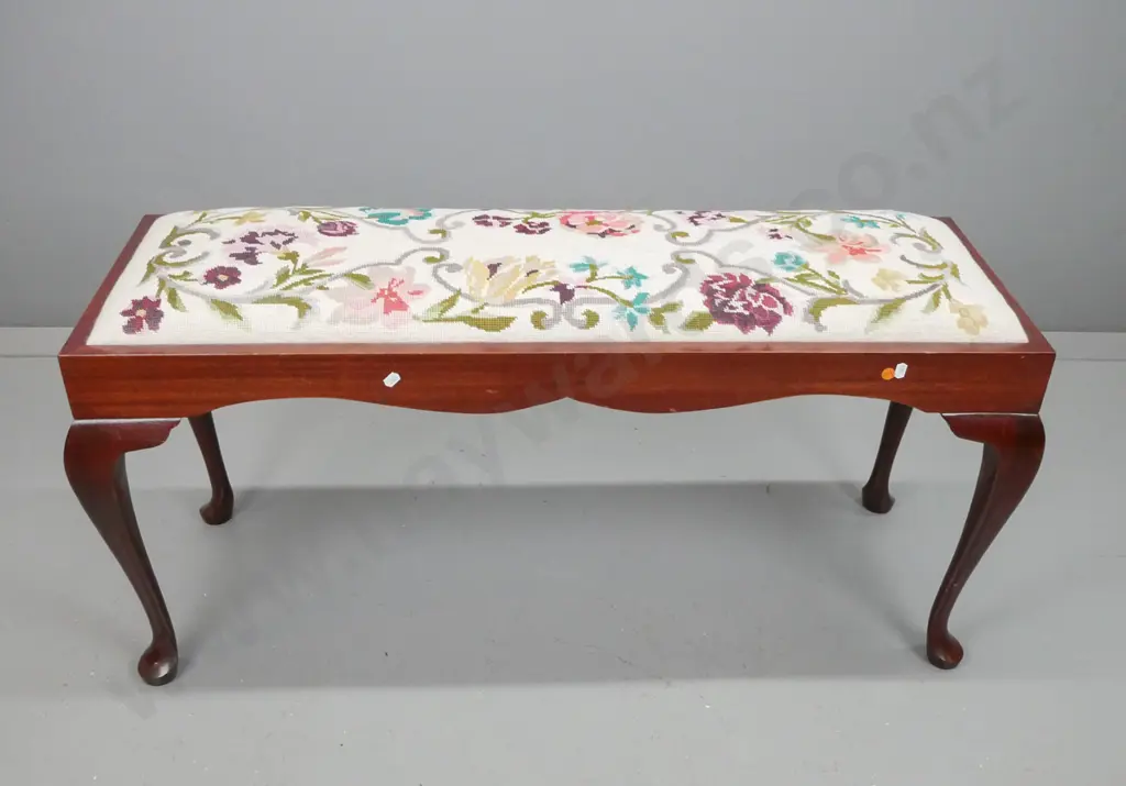 vintage cab-leg duet piano stool / bench with tapestry upholstered seat - H-470 W-1020 D-380 Image 1++