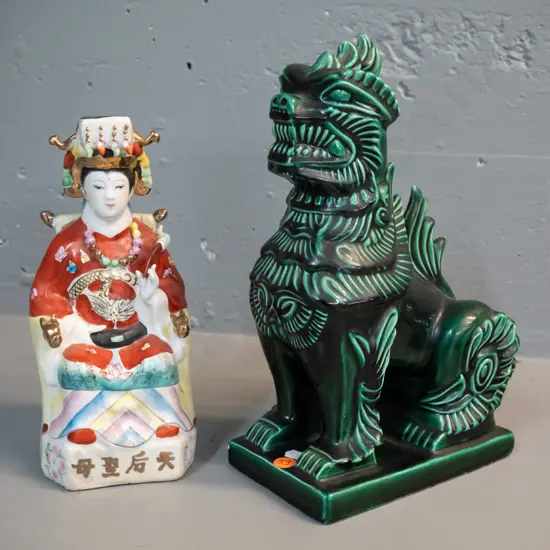 2 Asian figurines - green temple lion H-280 L-165 marked Arnels / N. Cabral 1984 & a multi colour hand-painted figure