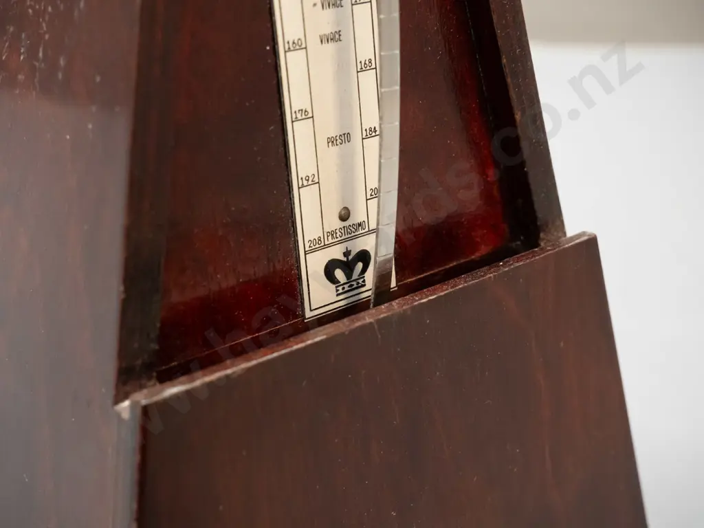 vintage timber cased metronome with "MNT Metronome" plaque - working. H-240 W-125 D-125 Image 1++
