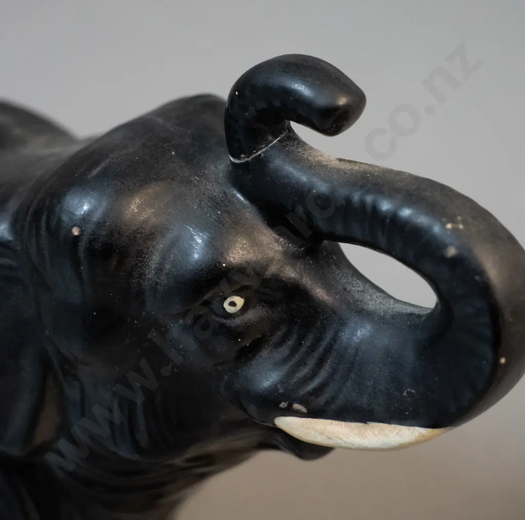 5 Sylvac black glaze elephant figurines - some glaze flecks, crazing, one of medium size has a repair. Largest is H220 Image 1++