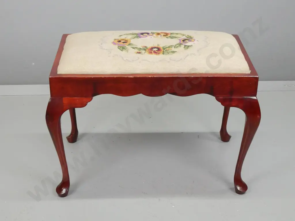 vintage cab-leg piano stool with tapestry upholstered seat - some wear to top edges H-470 W-645 D-380 Image 1++