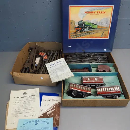 Hornby Gauge O model wind-up locomotive set - Number 501 Passenger Set with extra box of track and a Hornby Railway club