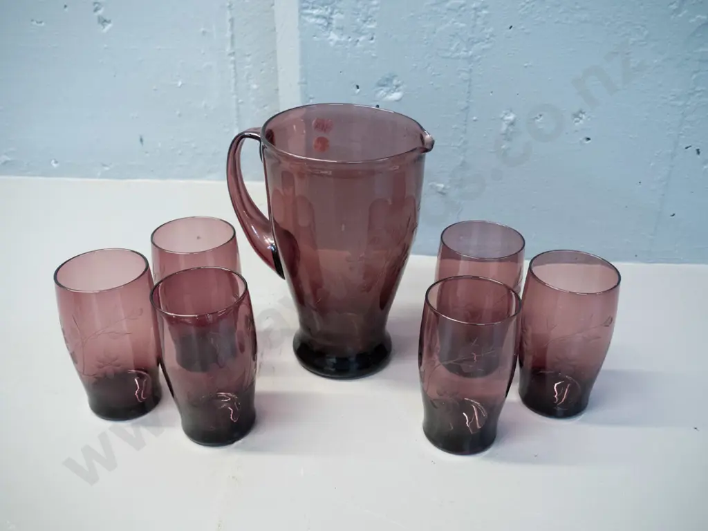 etched amethyst glass floral motif water set - jug H-195 W-155 and 6 glasses Image 1++
