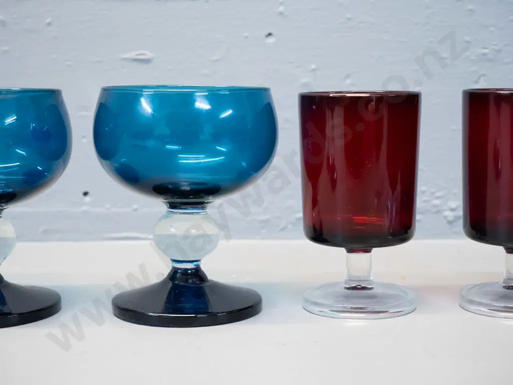 13 clear stemmed glasses - 9 ruby and 4 blue-green H-100 Image 1++