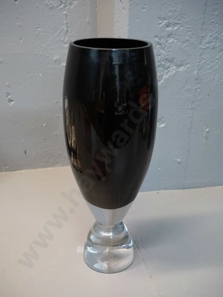 Royal Doulton large heavy clear base and black crystal vase - H-360 D-140 Image 1++