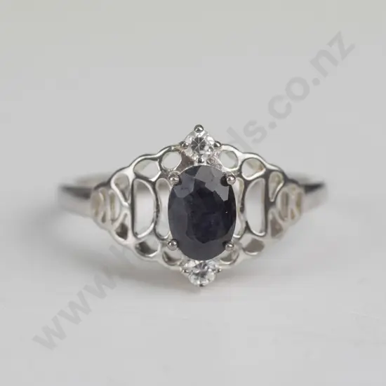 silver ring with cz & dark stone stamped 925