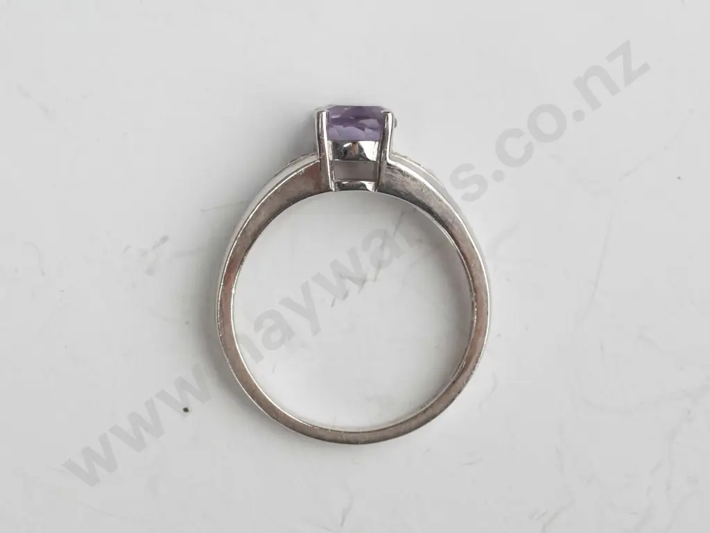 silver amethyst ring stamped 925 Image 1++