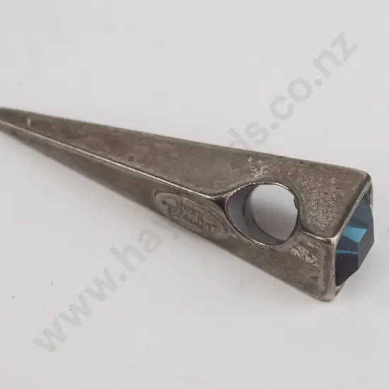 silver triangular pendant with blue stone no chain 'Dyberg Kern'  ?