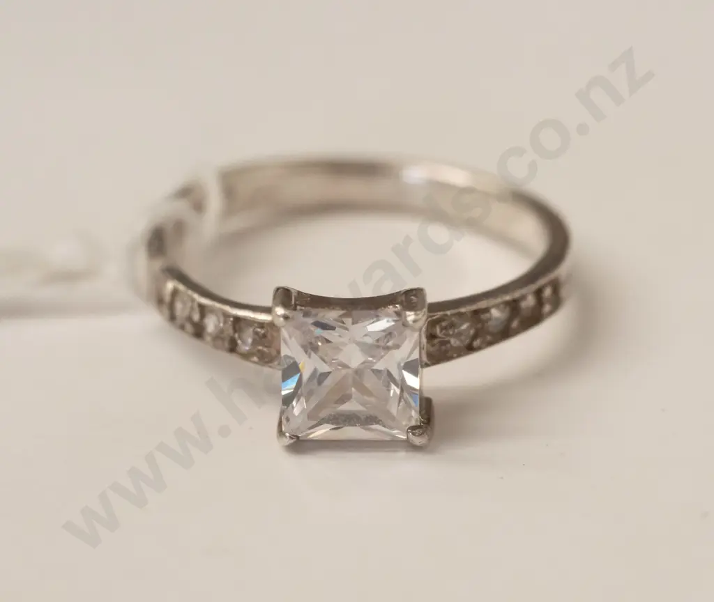 silver cz dress ring stamped 925 Image 1++