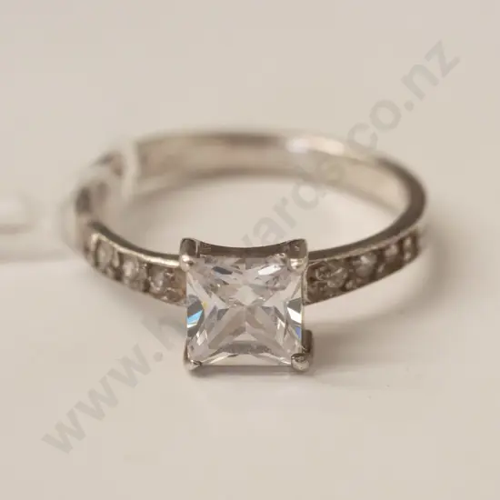 silver cz dress ring stamped 925
