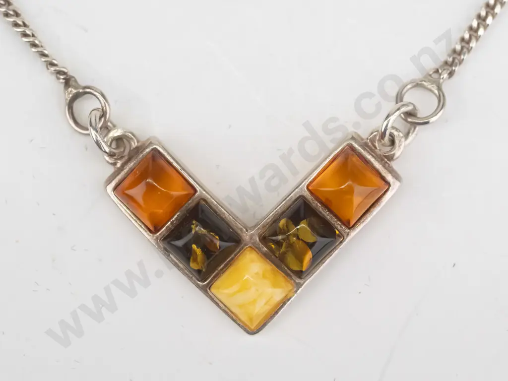 amber necklace stamped 925 Image 1++