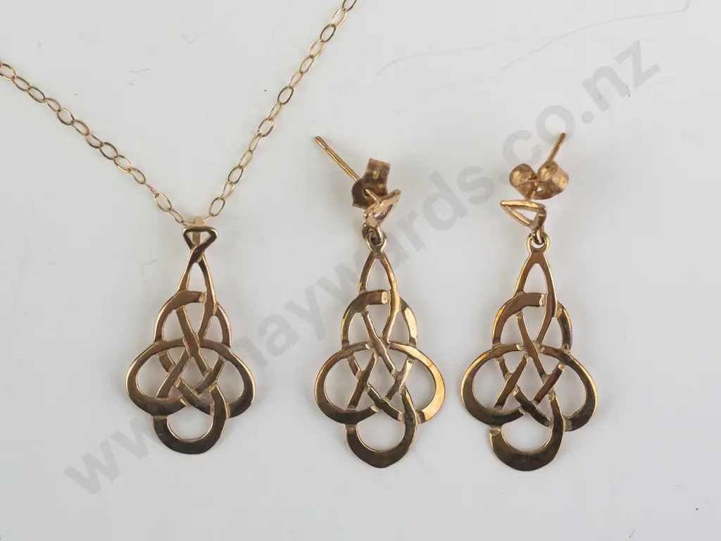 necklace & earring set chain stamped 375 Image 1++