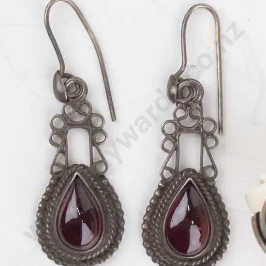 2 pairs of silver earrings both stamped 925