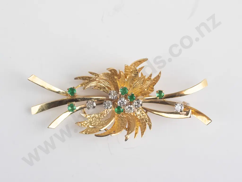brooch stamped 18ct ribbon bar with pointed leaf forming a spray effect 7 diamonds and greenstones [not tested] Image 1++