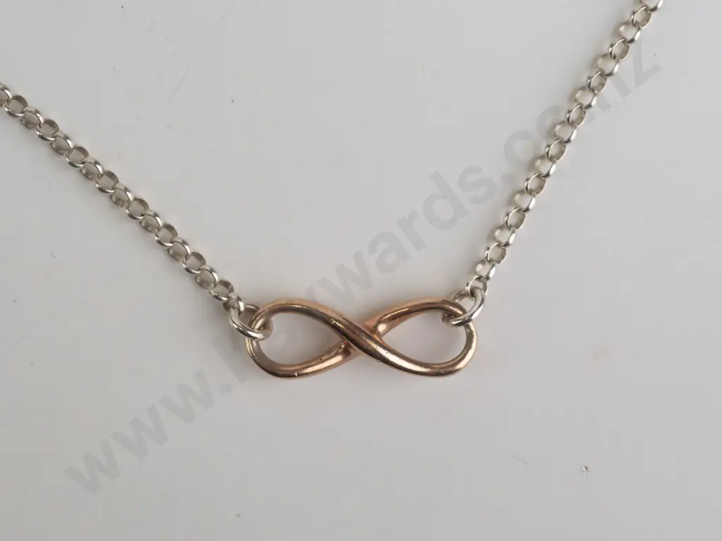 silver necklace chain stamped 925 Italy Image 1++