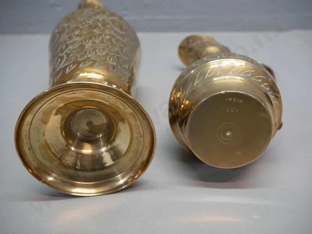 5 etched brass items - 2 jugs, flower vase, basket bowl and teapot with timber handles - jugs marked India, vase marked Image 1++