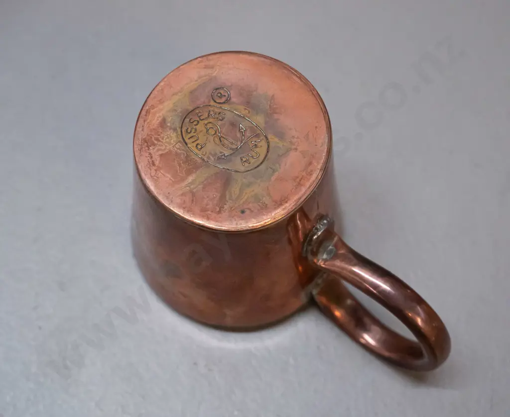 6 copper items: Cobra New Zealand vase with beaten band decoration H-205, graduated set of 4 jugs, large one with dent Image 1++