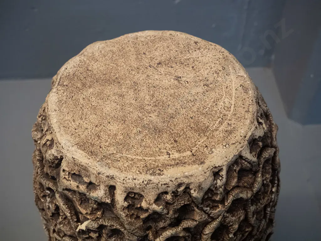 large relief pattern vase - some chips to raised decoration and inside top rim, no maker's mark H-430 D-255 Image 1++