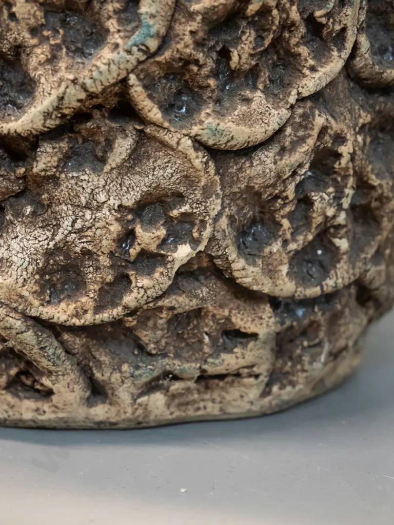 large relief pattern vase - some chips to raised decoration and inside top rim, no maker's mark H-430 D-255 Image 1++