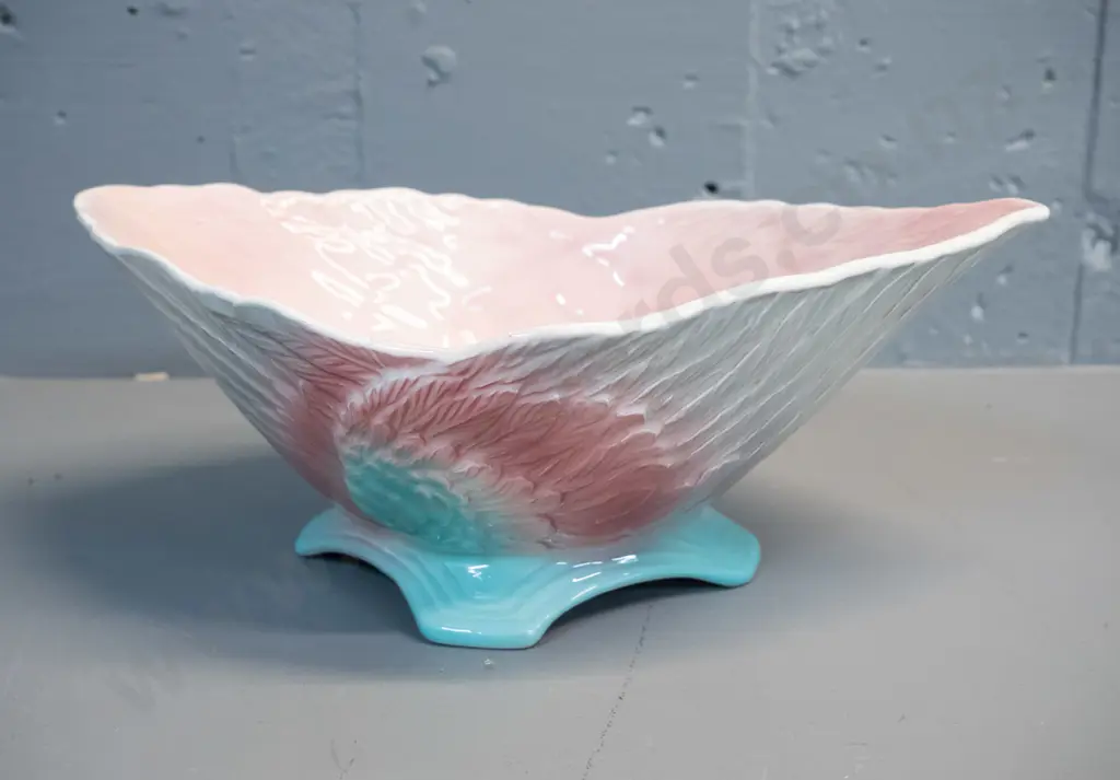 Royal Winton large lustre leaf shape bowl H-110 W-280 Image 1++