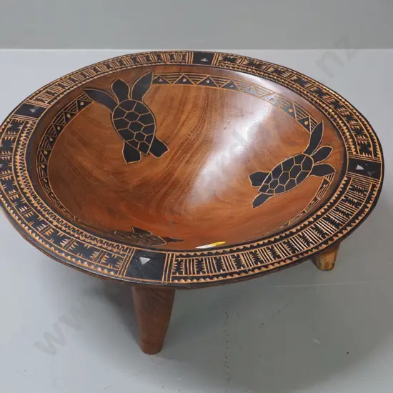 4-legged kava bowl with inlaid abalone and carved turtle motif decoration H-120 D-350