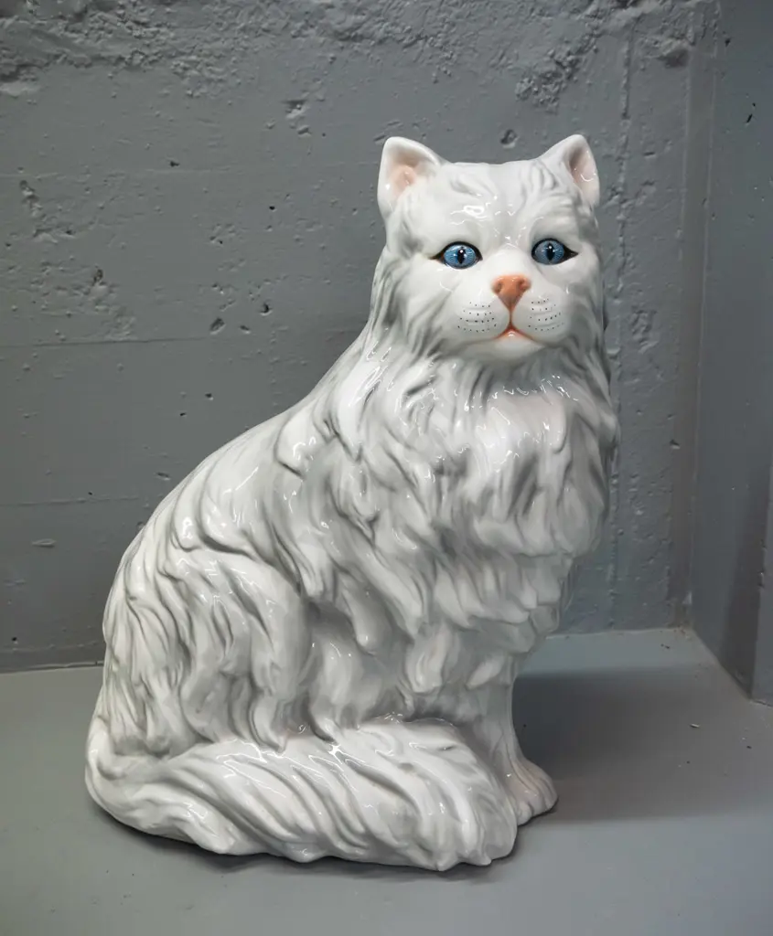large Italian porcelain cat figurine H-480 W-370 D-240 Image 1++