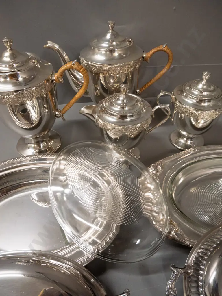 English silver plated ware: 2 "Windsor" lidded serving dishes w/glass liners & a Johnson tea & coffee pot w/cream & Image 1++