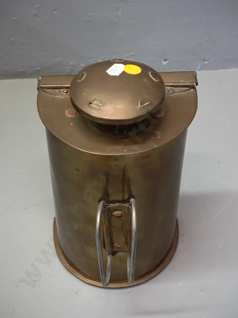 vintage Bartons brass cased lantern with slide-up glass front, folding handles, ceramic wick holder H-220 W-140 Image 1++