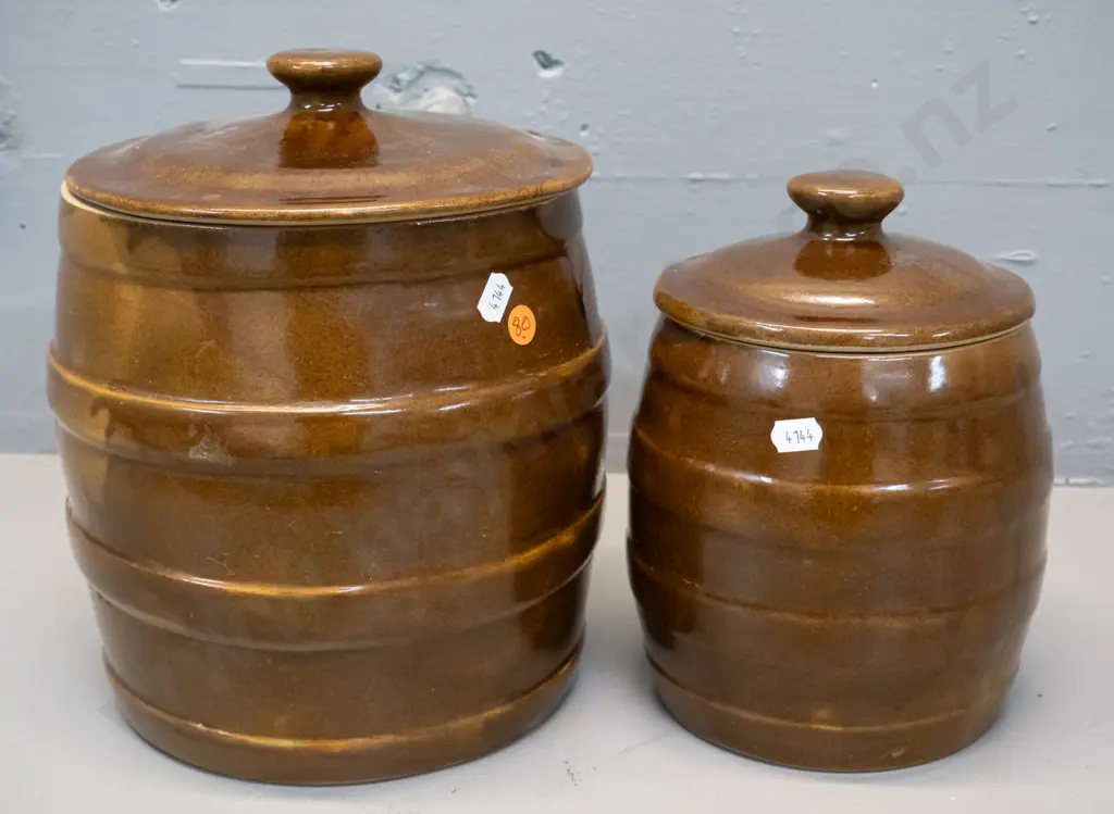 2 brown wide-mouth stoneware crocks, no maker's marks - larger H-270 D-210 has chip on inside top rim Image 1++