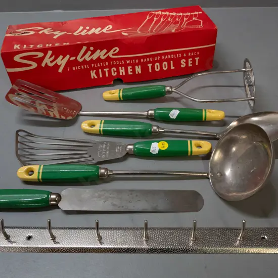 vintage set of "Sky-line" English kitchen utensils with hanger - original box is L-370 W-120