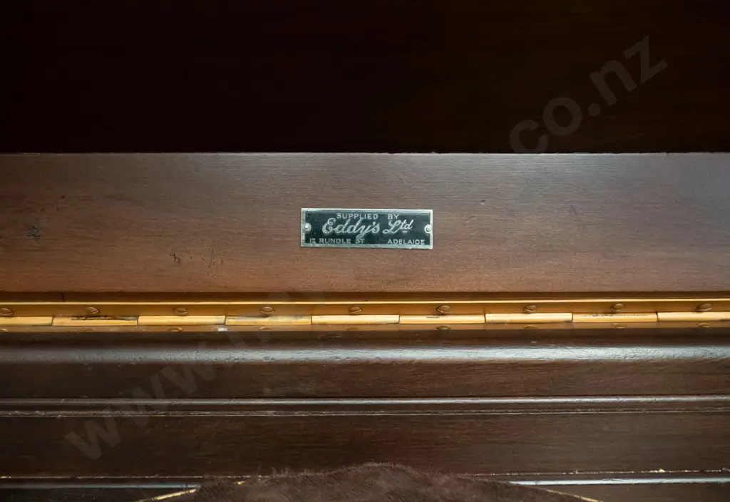 vintage gramophone & radio in mixed timber veneer cabinet, bakelite knobs, Webster Electric pickup, Eddy's of Adelaide Image 1++