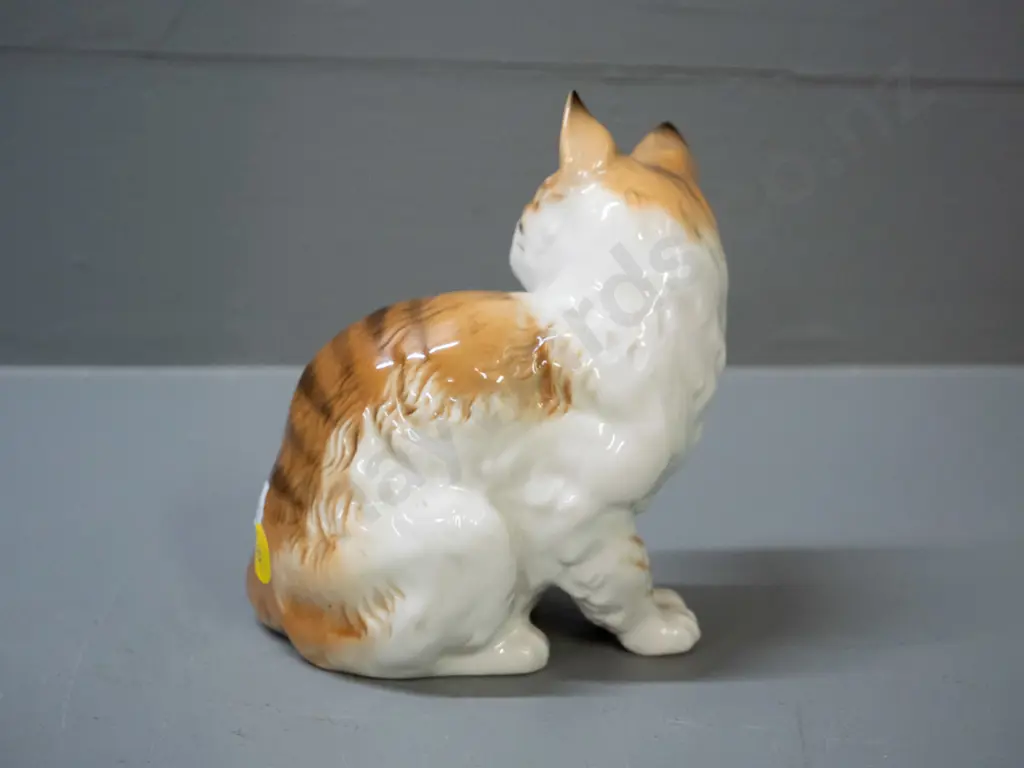 Hutschenreuther cat figurine H-120 Image 1++