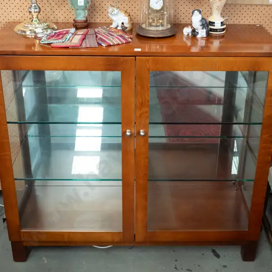 reproduction Ruske Furniture Christchurch beech 2-door display cabinet with glazed sides, 2 adjustable glass shelves,