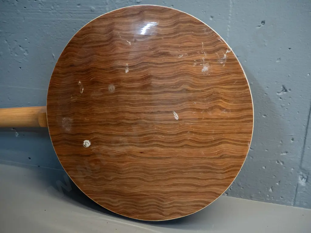 Silvertone Japanese banjo - missing one string, some cracks to laquer finish on back L-970 Diameter of body 330 Image 1++