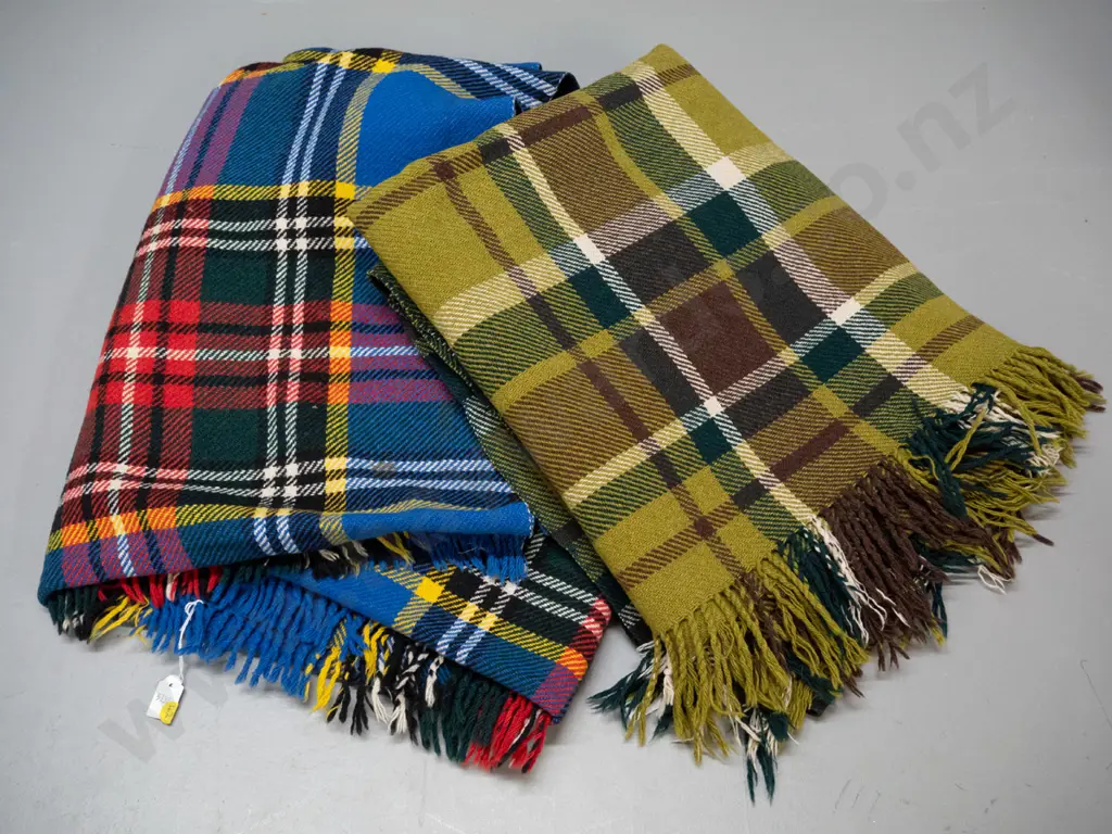 2 retro wool travel rugs - one has Napier Pania / Mosgiel Woollens label - 140 x 175 Image 1++