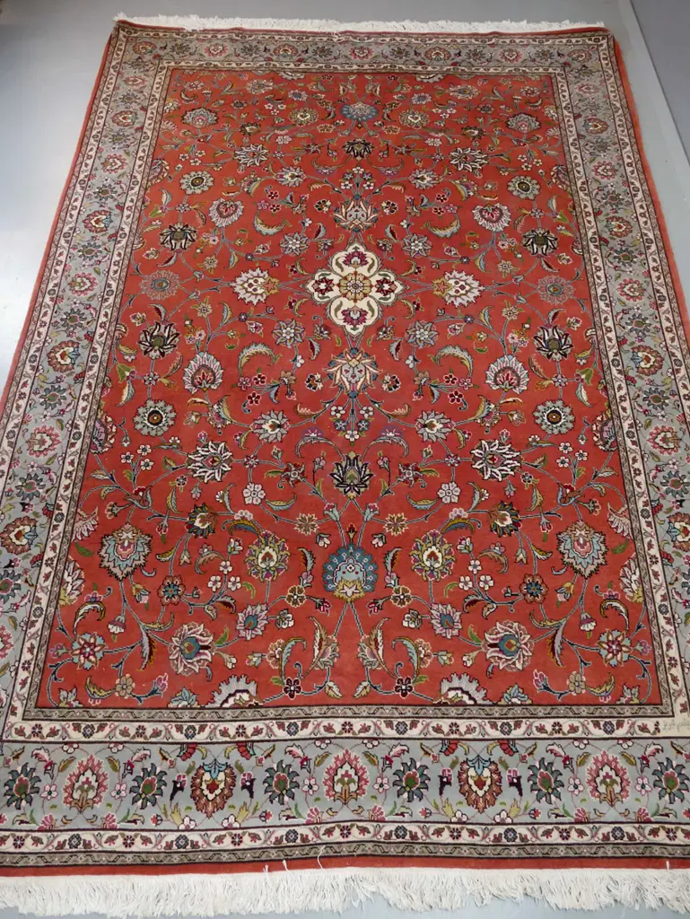 large Persian style wool floor rug with traditional floral motifs - red, grey, blue and ivory - a little fading L3100 Image 1++