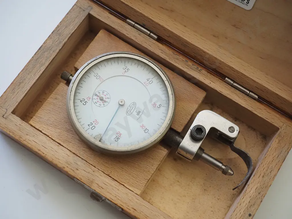 Helios wooden cased dial indicator Image 1++