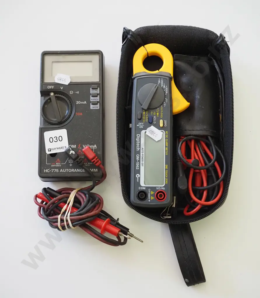 AC/DC clamp meter, voltmeter Image 1++