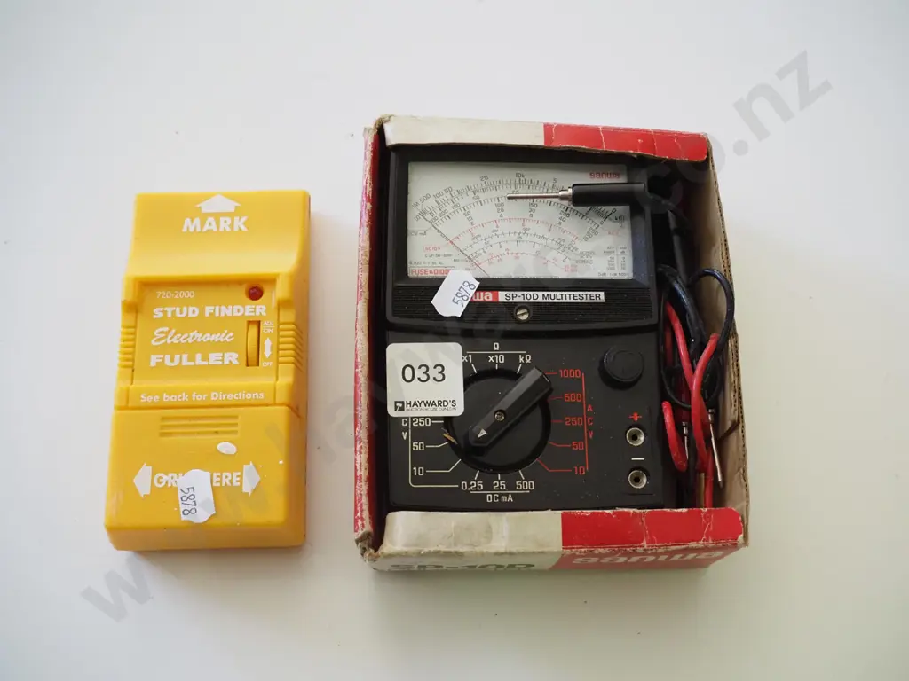 voltmeter, stud finder Image 1++