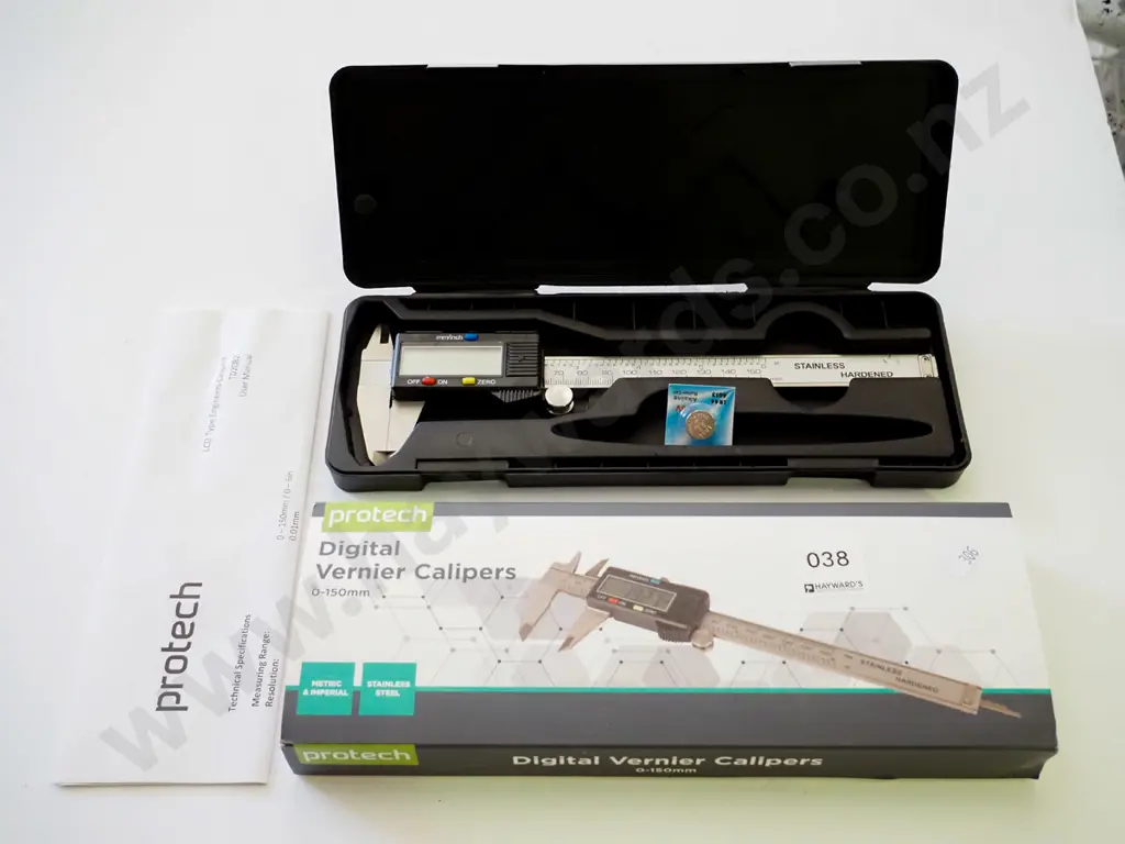 as-new Protec digital vernier calipers Image 1++