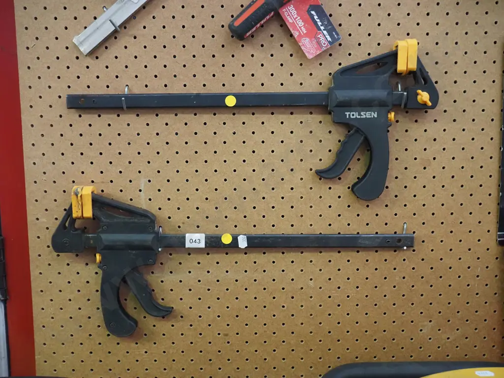 2x Tolsen quick release clamps Image 1++