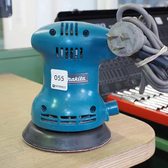 Makita finishing sander