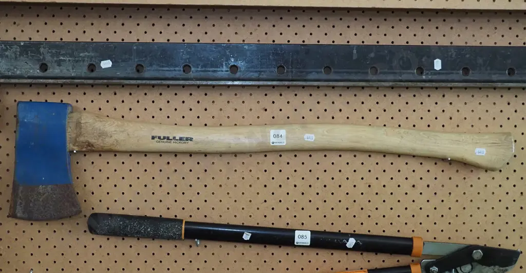 Fuller axe Image 1++