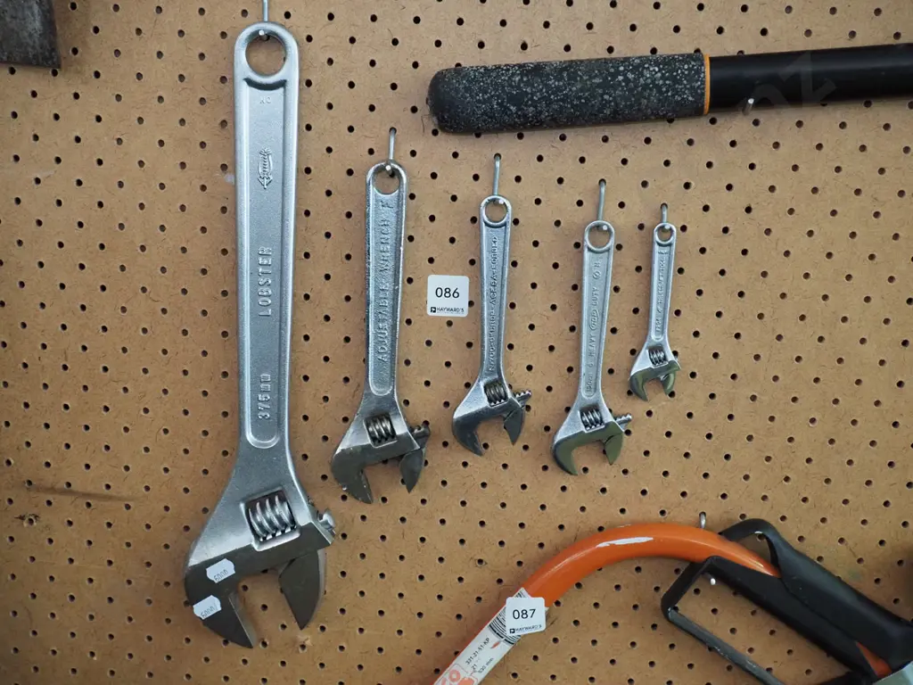 5x adjustable wrenches Image 1++