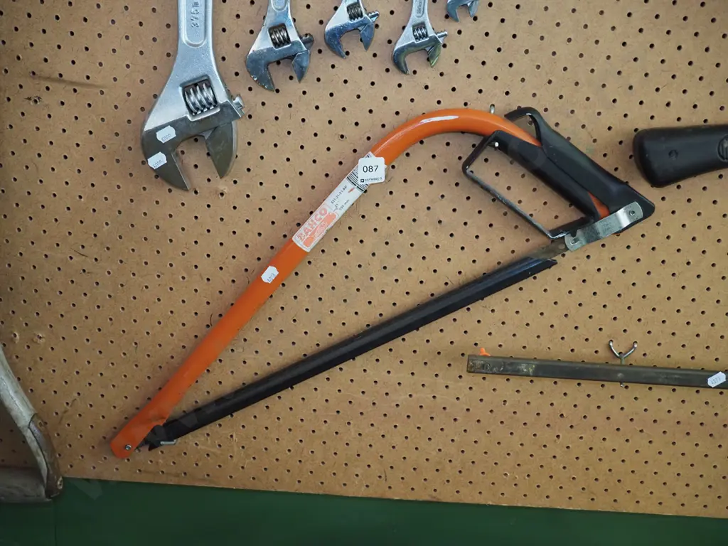 Bahco hand saw Image 1++